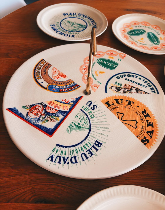 Image 1 of Vintage Franse kaasserveerset (5 kleurrijke borden)