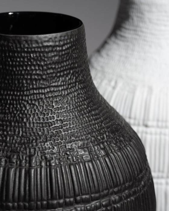 Image 1 of ROSENTHAL Vase Duo STRUCTURA RIBS Bisque Porcelaine Noire Elsa Fischer-Treyden