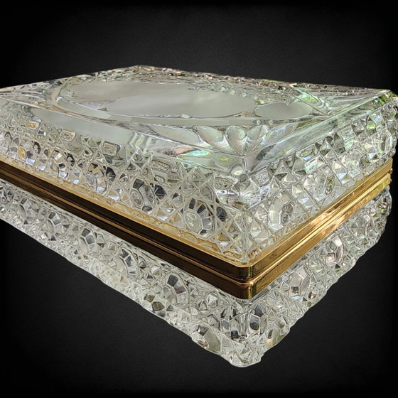 Vintage Franse sieradendoos van diamantgeslepen kristal – goudkleurige rand – circa 1950 (photo 5 of 14)