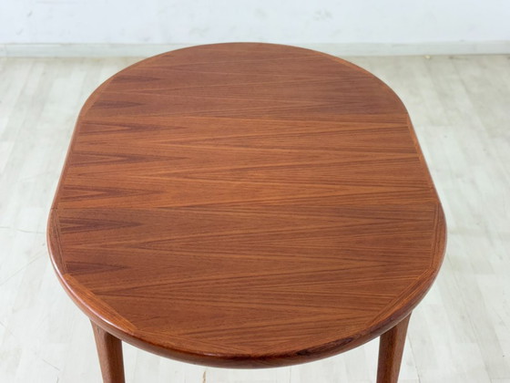 Image 1 of Deense teakhouten salontafel / Tafel in mid-century stijl / Vintage Scandinavisch design / Teakhouten salontafel