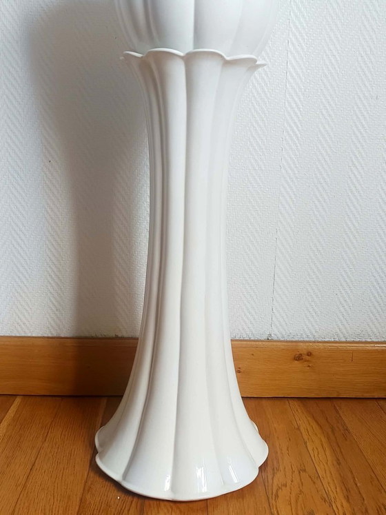Image 1 of Vaso da fiori vintage in terracotta italiana con supporto.