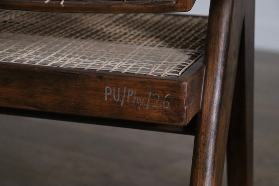 Set van 8 Pierre Jeanneret bureaustoelen van riet, India, jaren 1950. – Eetkamerstoelen, Wood (photo 14 of 20)