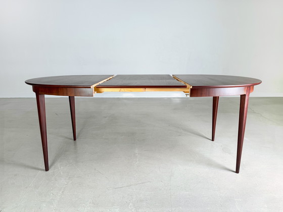 Image 1 of Table de salle à manger extensible Mid Century Vintage Bois foncé 1960Er