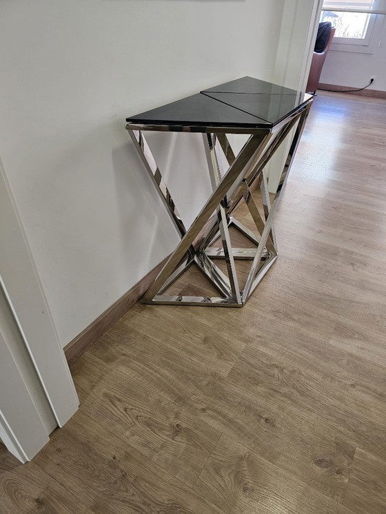 Image 1 of Table modulaire géométrique en acier chromé et verre noir