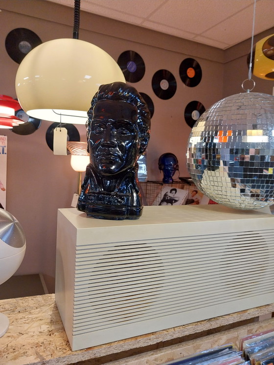 Image 1 of 1 x Elvis-Kopf aus Glas. In dunkelbraunem Glas von Ingrid Glas, 1970er Jahre