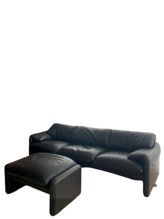 Image 1 of Cassina Maralunga 3-seater sofa in original black leather — designed by Vico Magistretti