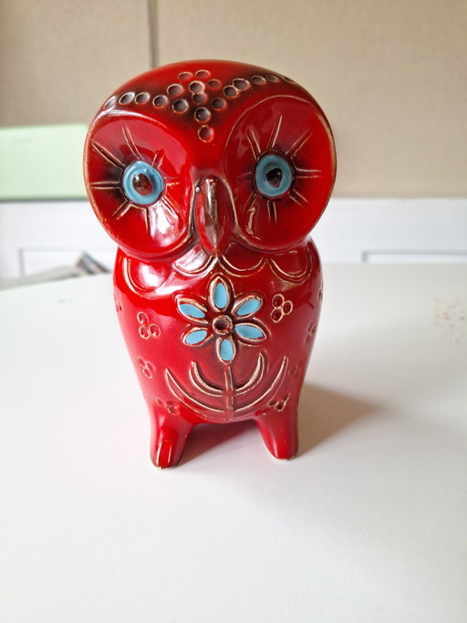Hucha de cerámica con forma de búho, de Jema Holland.