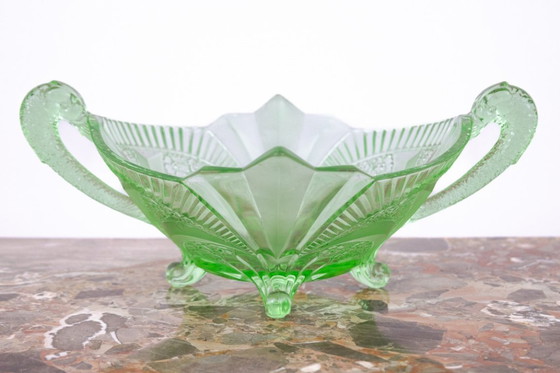 Image 1 of Plato Art Déco verde de Hortensja, número de catálogo 527.