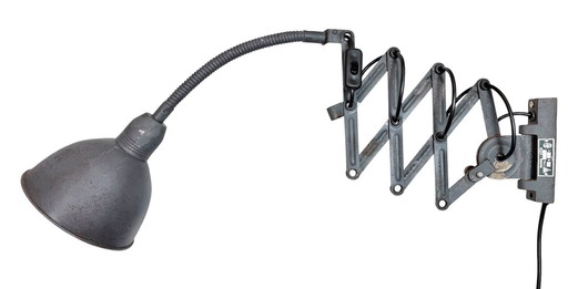 Grijze industriële wandlamp met flexibele arm van Elektroinstala, jaren 60.