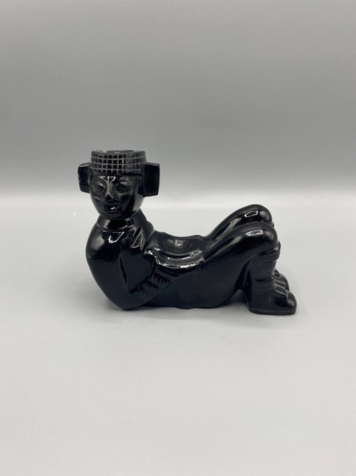Chac-Mool-Skulptur aus schwarzem Onyx – Mesoamerikanische Figur im aztekischen Stil – Mexiko des 20. Jahrhunderts