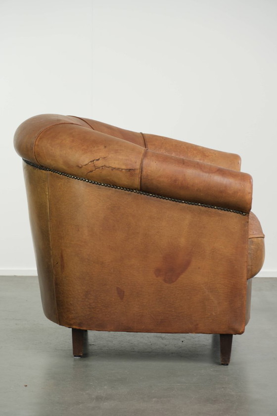 Geleefde schapenleren clubfauteuil met een mooi vintage patina en een comfortabele zit – Leather (photo 3 of 13)