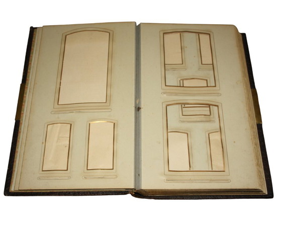 Antiek Art Nouveau leren fotoalbum met koperen beslag. – Decoratieve objecten, Other (photo 3 of 5)