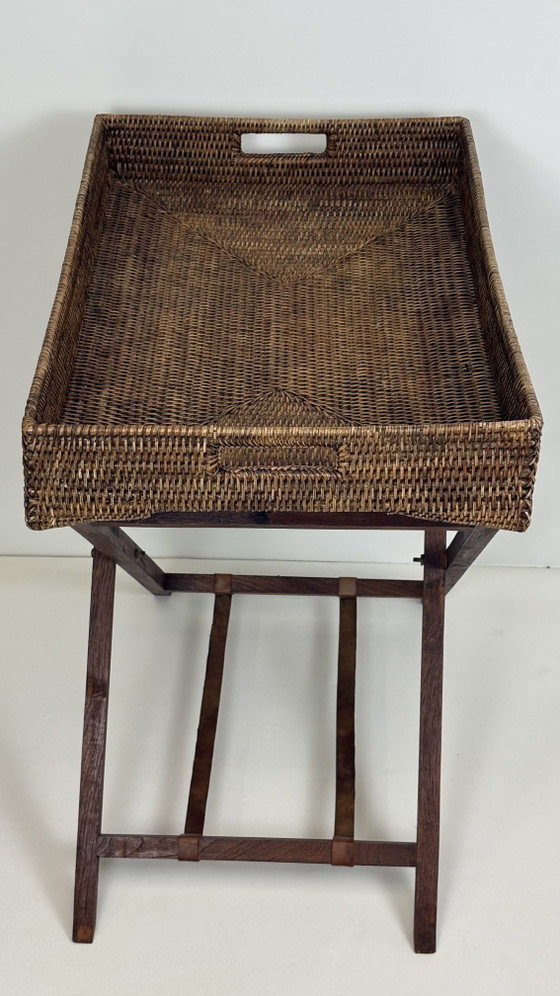 Image 1 of Plateau de service vintage en rotin / plateau de majordome pliant en bois