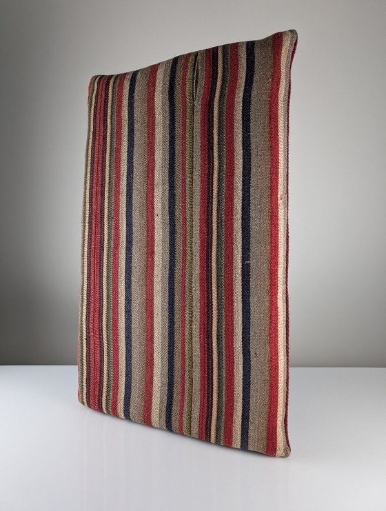 Image 1 of Gran cojín de suelo kilim soumak caucásico, de lana, mediados del siglo XX