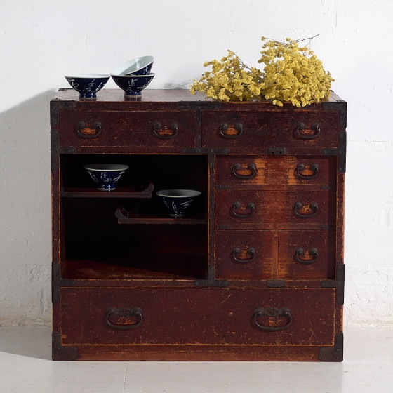 Antique Japanese cedarwood choba-dansu, Meiji/Taishō period (c. ) #45 – Chest of drawers, Cast Iron (photo 4 of 40)