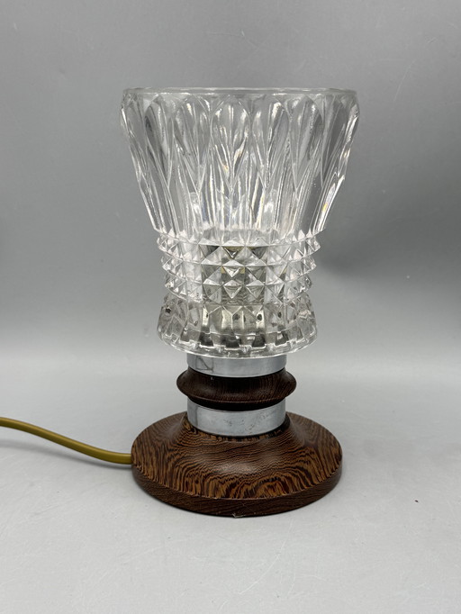 Mid-Century Table Lamp with Cut Glass Shade and Wooden Base – Vintage Design Lighting