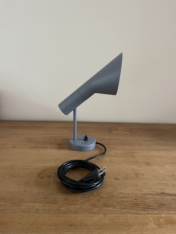 Image 1 of Louis Poulsen AJ wandlamp - Arne Jacobsen - Deense designlamp