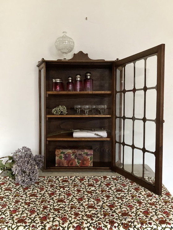 Image 1 of Vitrine murale ancienne en bois