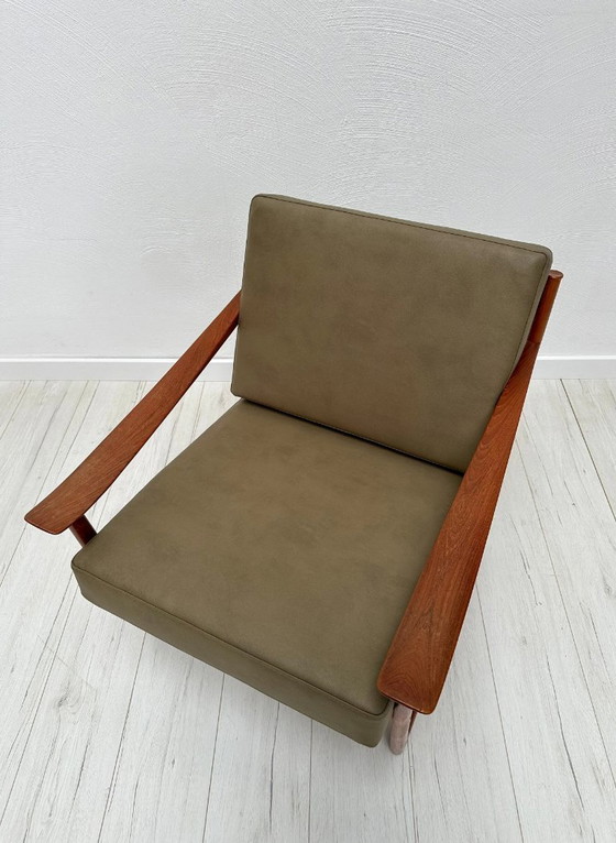 Image 1 of Fauteuil lounge 1/2 vintage FD 130 en teck par Peter Hvidt et Orla Mølgaard-Nielsen pour France et Daverkosen, design danois, 19
