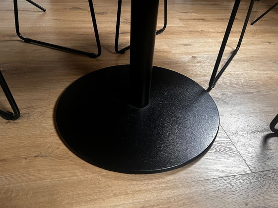 Image 1 of Tavolo da pranzo Movani Piedra 130x150 con 4 sedie