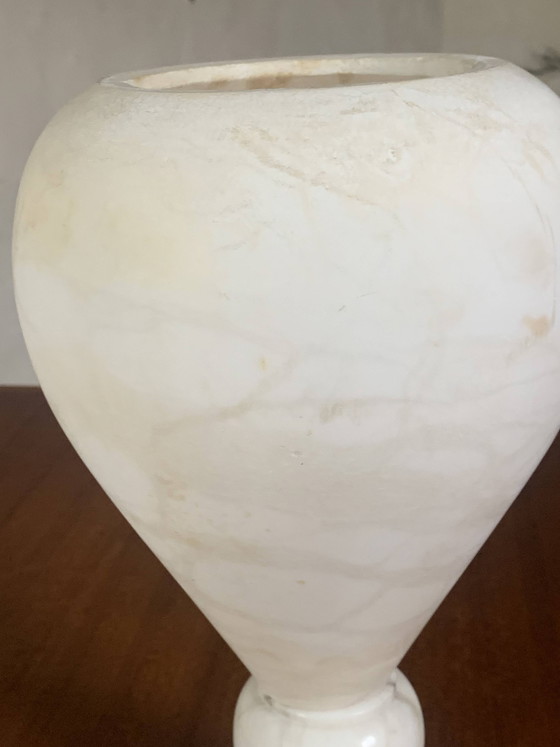 Image 1 of Vintage alabaster table lamp