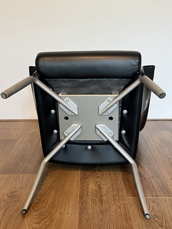 4 chaises de salle à manger en cuir Rolf Benz – Leather, Metal (photo 9 of 12)