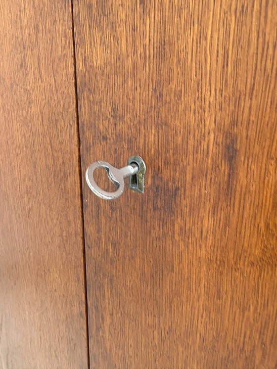 Image 1 of Très belle armoire/penderie/placard d'entrée/placard à linge/étagère vintage de style mid-century