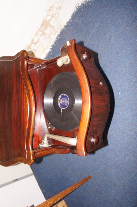 Image 1 of bellissimo tavolo in mogano pesante con extra