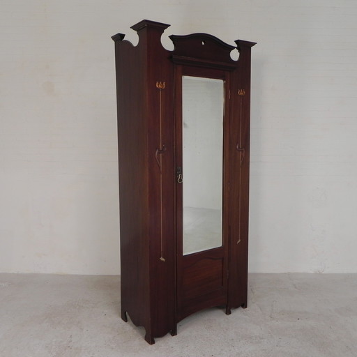Art Nouveau Kledingkast, Hangkast