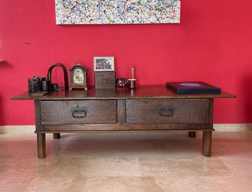 Antiker Vintage-Beistelltisch mit Schubladen