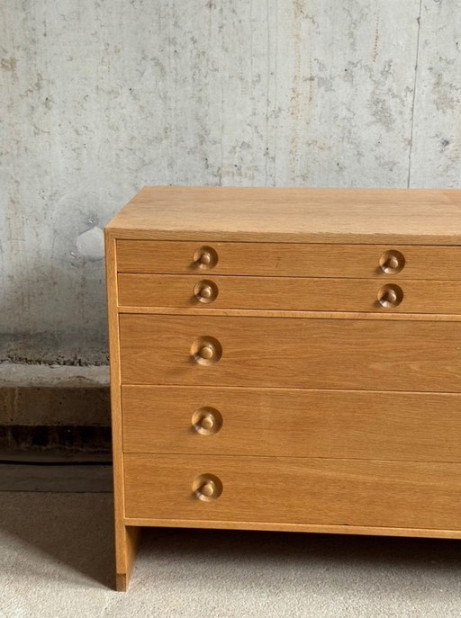 Kommode Hans J Wegner für Ry Møbler