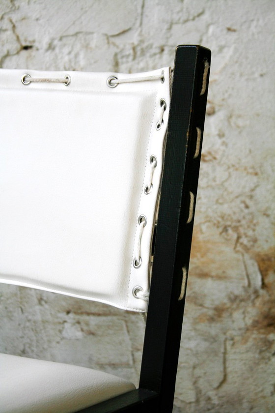 Set of 4 vintage black and white Casala 'Safari' chairs, Dining chairs, Skai (photo 10 of 13)