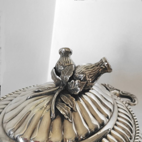 Solid .925 Sterling Silver Gadrooned Tureen – Alfredo Montejo Style – c. 1940-1960 – Table accessories (photo 3 of 14)