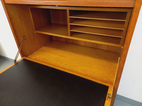 Image 1 of Vintage eikenhouten secretair bureau uit de jaren 50/60.