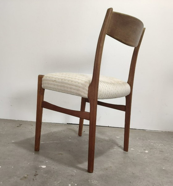 Image 1 of Vintage teak eetkamerstoelen