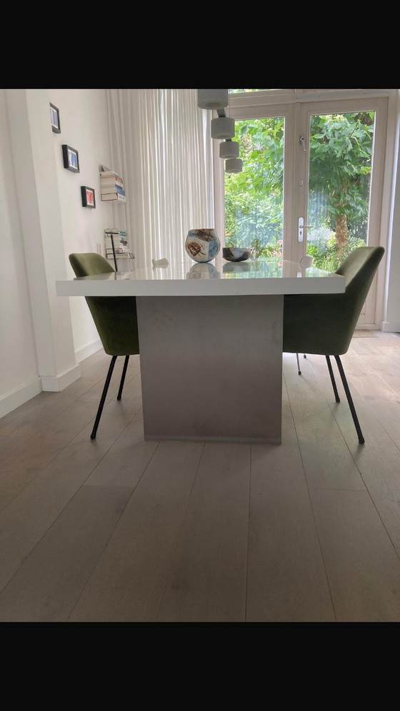 Image 1 of Table à manger PI