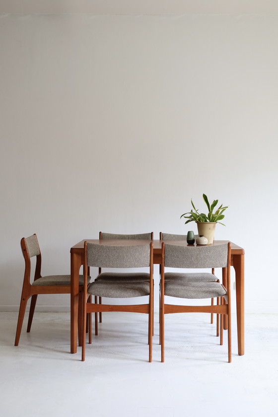 Image 1 of Extendable dining table by Henny Kjaernulf, Danish design, 1960s