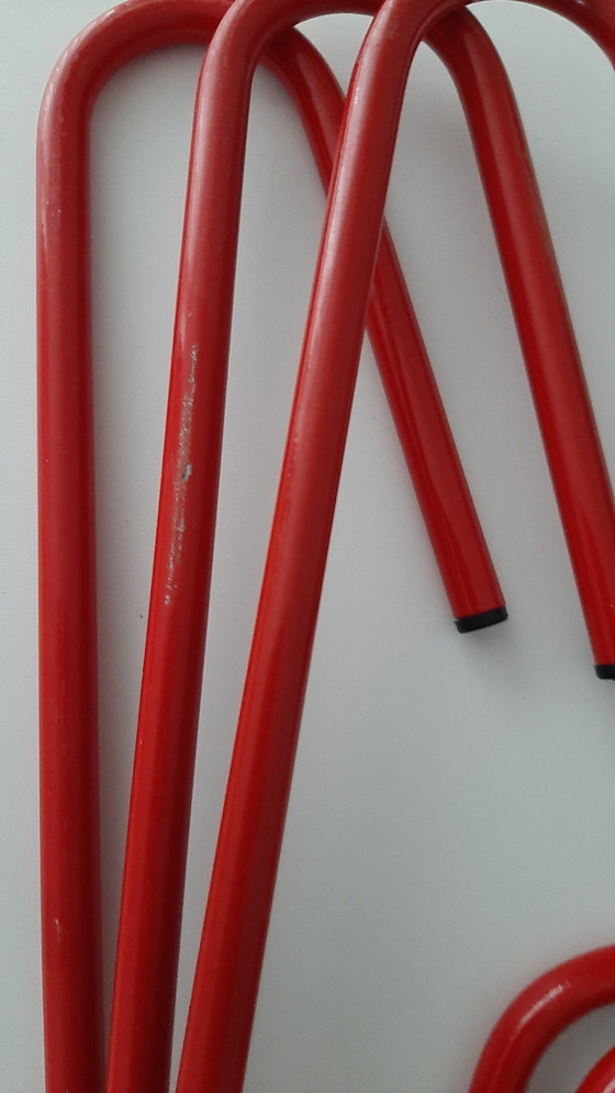 Image 1 of Rode kleerhangers metaal IKEA 7 stuks jaren'80