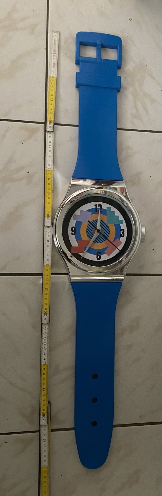 Image 1 of Neos wandklok, Memphis-stijl, design uit de jaren 90, zilver en blauw