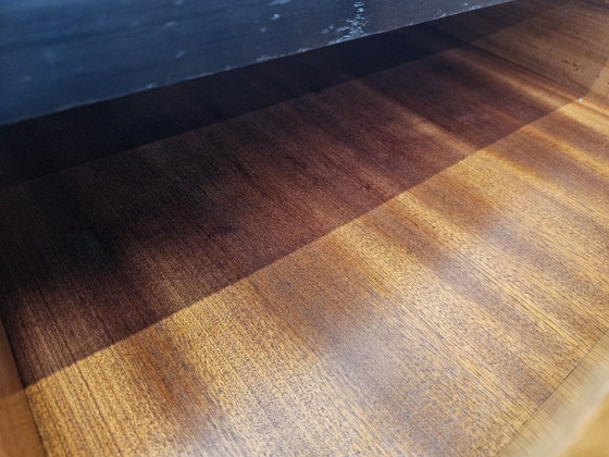 Consolle con cassetti in radica e piano in vetro, Cassettiere, Legno, Nero, Mid Century Modern (foto 14 di 15)