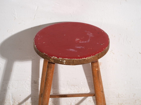 Antique wooden stool with round seat – Central Europe, circa 1950 – Rustic (photo 14 of 34)