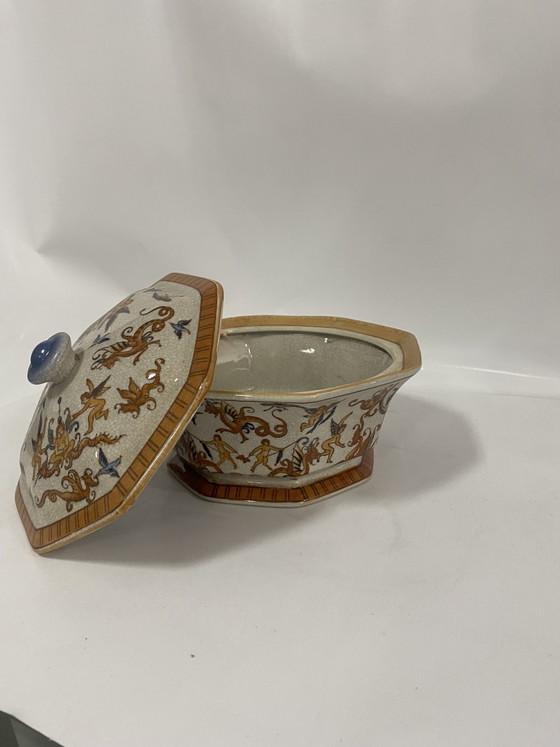 Image 1 of Boîte/soupe vintage en céramique de style chinoiserie avec couvercle