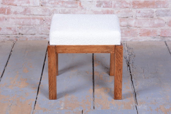 Sgabello Art Déco restaurato, di Krásná Jizba, Rovere, Rivestito, Ceco, anni '30, Poggiapiedi e pouf, Legno (foto 6 di 8)