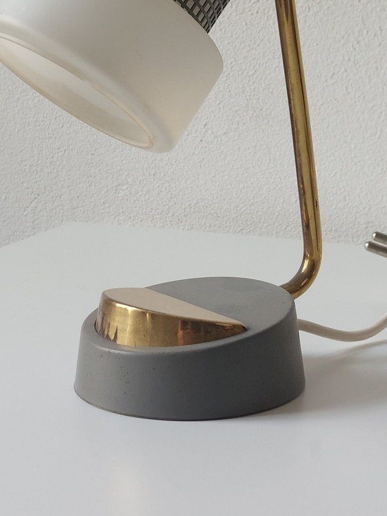 Image 1 of Vintage Mid Century Tafellampen Bedlampjes Opaalglas Messing