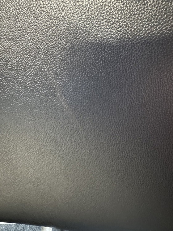 Image 1 of Silla de diseño de cuero