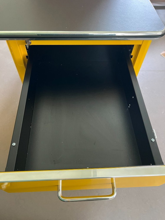 Image 1 of Müller Bureau TB-228-4