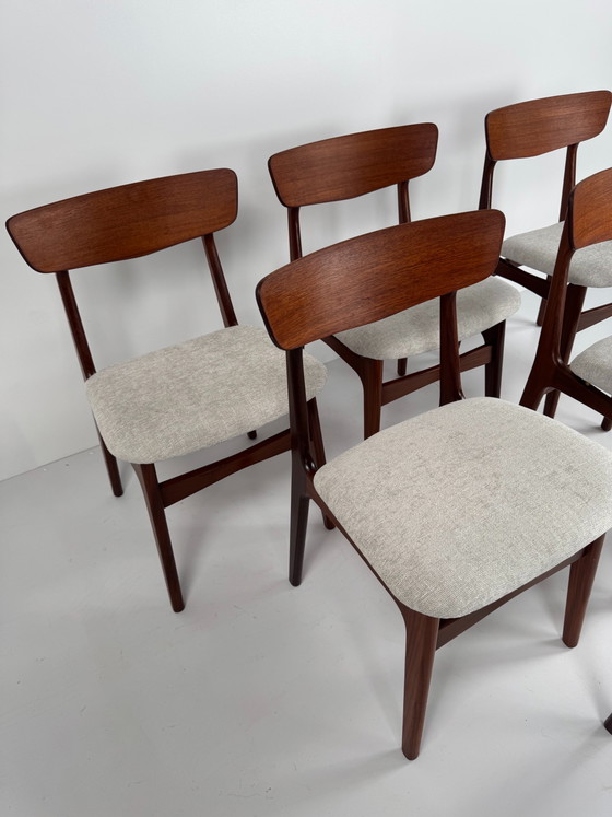 Juego de seis sillas de comedor, Schiønning & Elgaard, Dinamarca, años 60 – Wood (photo 11 of 15)