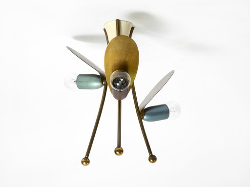 Prachtige kleine originele Mid Century Moderne Messing Zak Plafondlamp met Drie Armen en Reflectoren