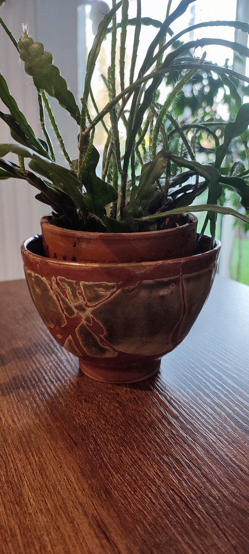 gres porcelánico esmaltado de los años 70 firmado