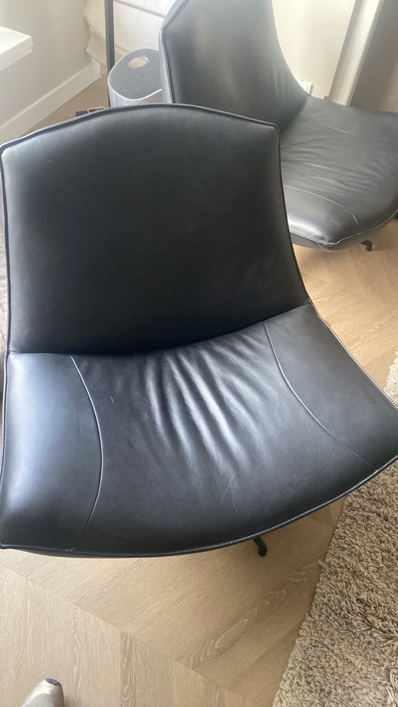 Image 1 of 2 Tulipano fauteuils van Enzo Luca